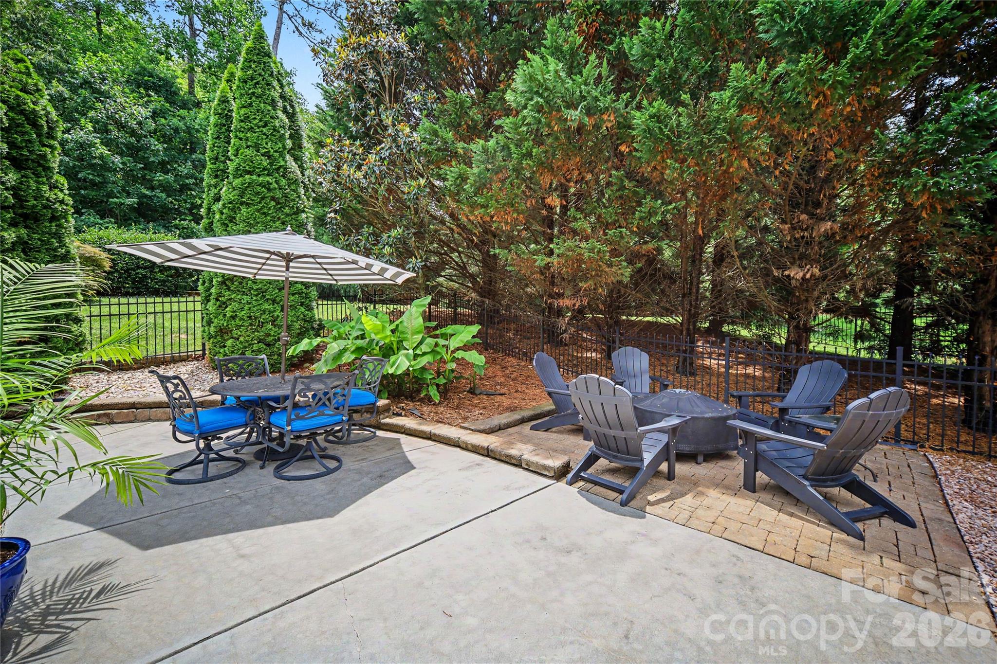 218 Crimson Orchard Drive Property Photo 36
