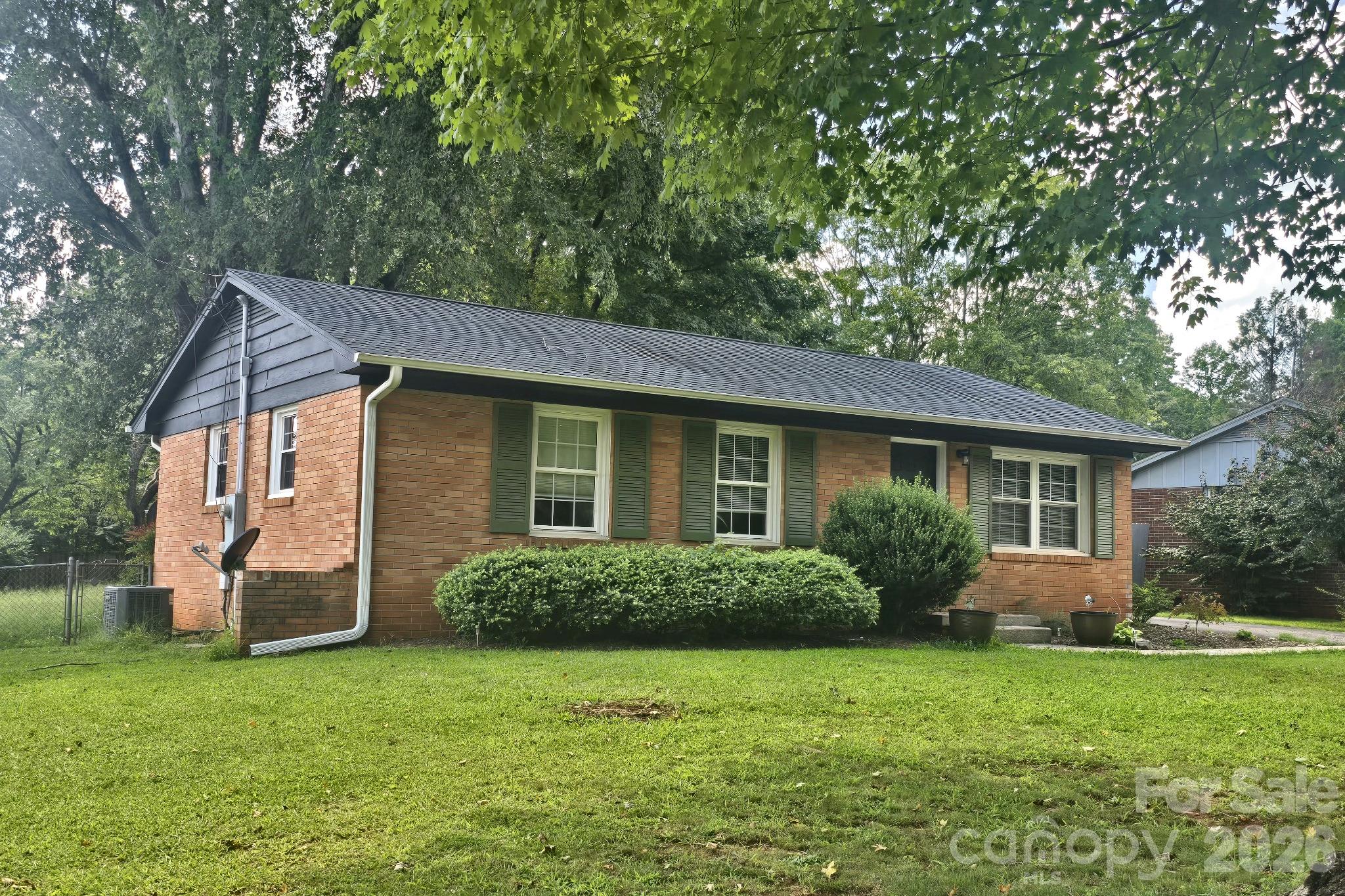 127 Northview Dorsey Street Property Photo 2