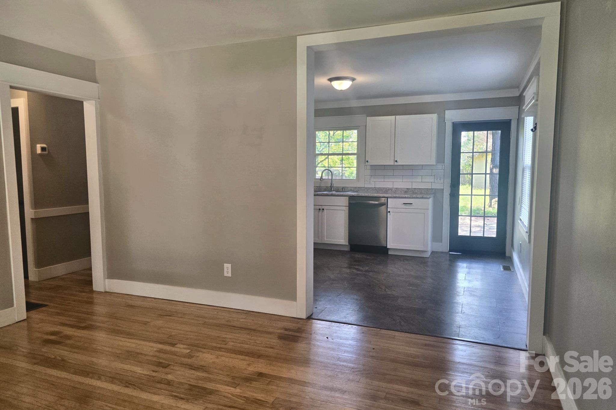 127 Northview Dorsey Street Property Photo 8