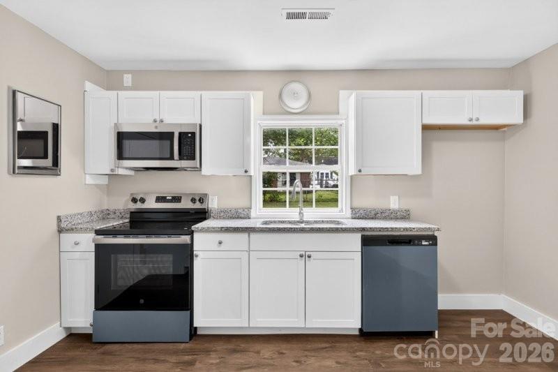 603 Thomas Street Property Photo 7