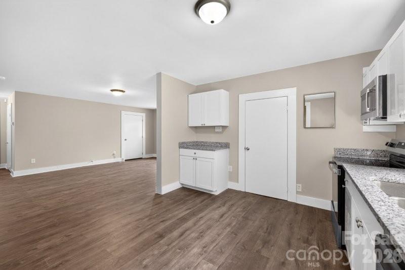 603 Thomas Street Property Photo 8