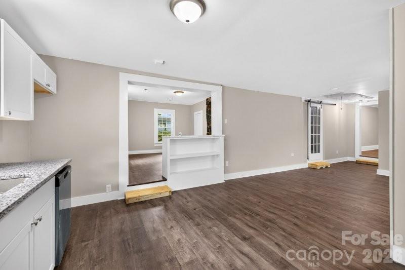 603 Thomas Street Property Photo 9
