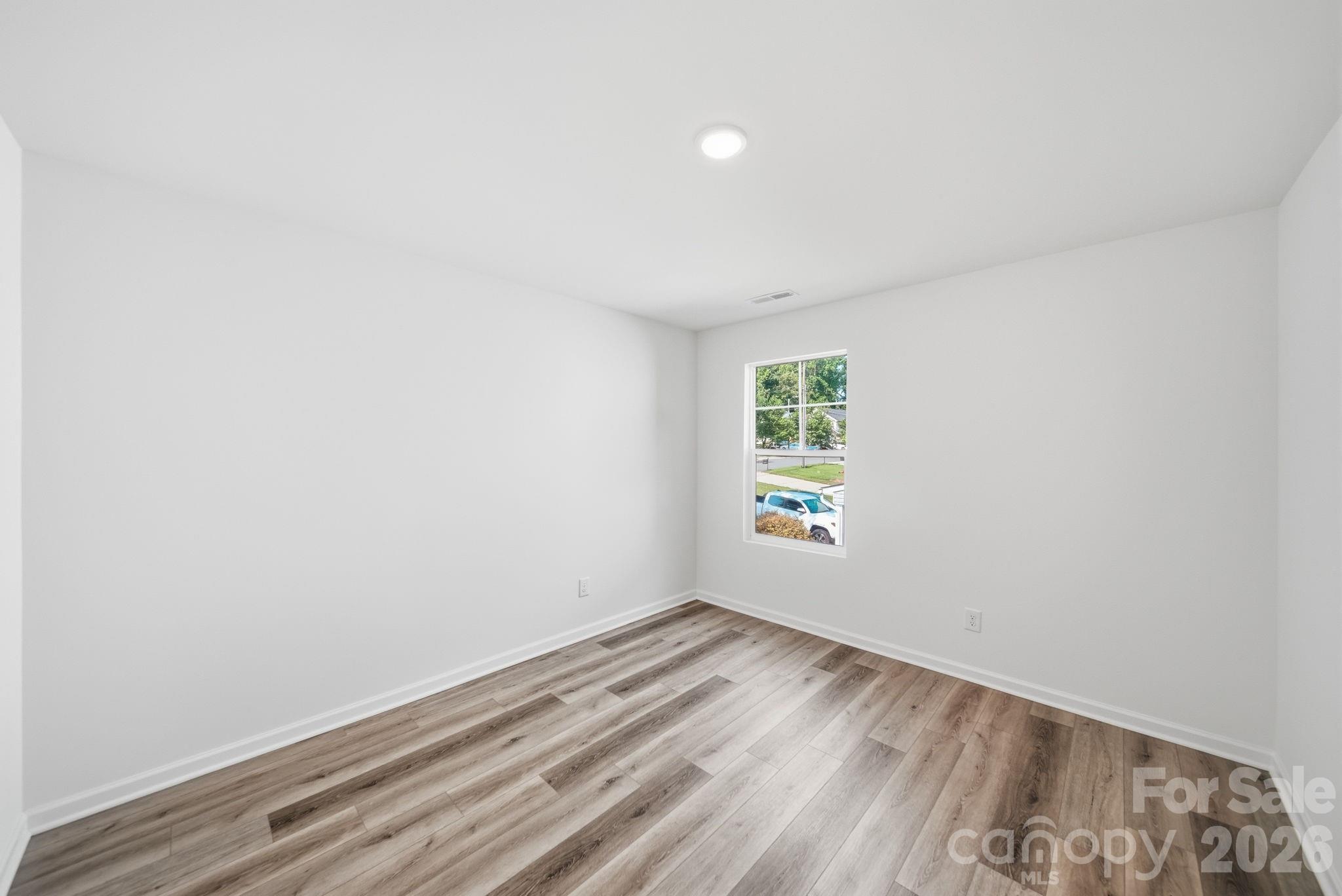 7725 E Lane Drive Property Photo 34
