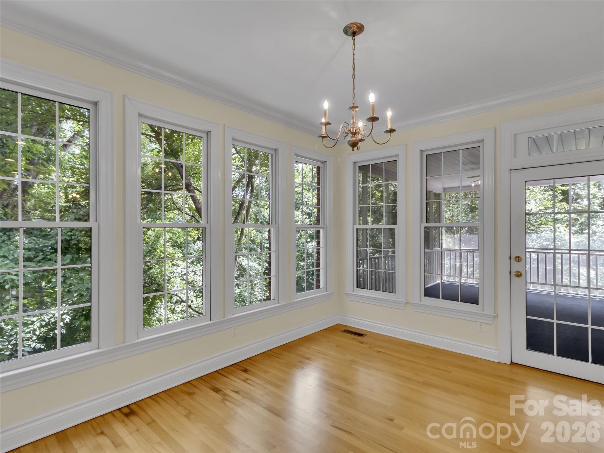 9 Hickory Ridge 8 Property Photo 6