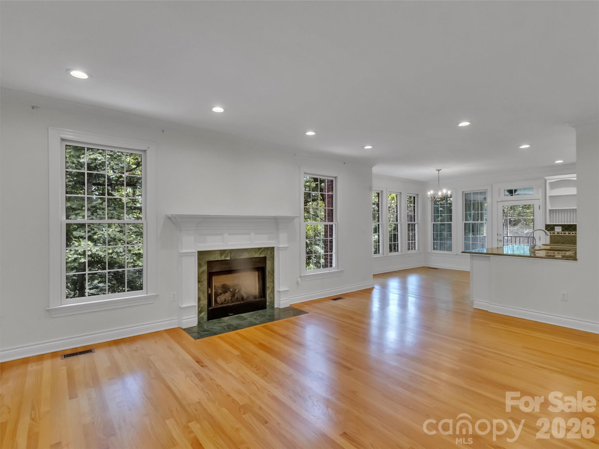 9 Hickory Ridge 8 Property Photo 7