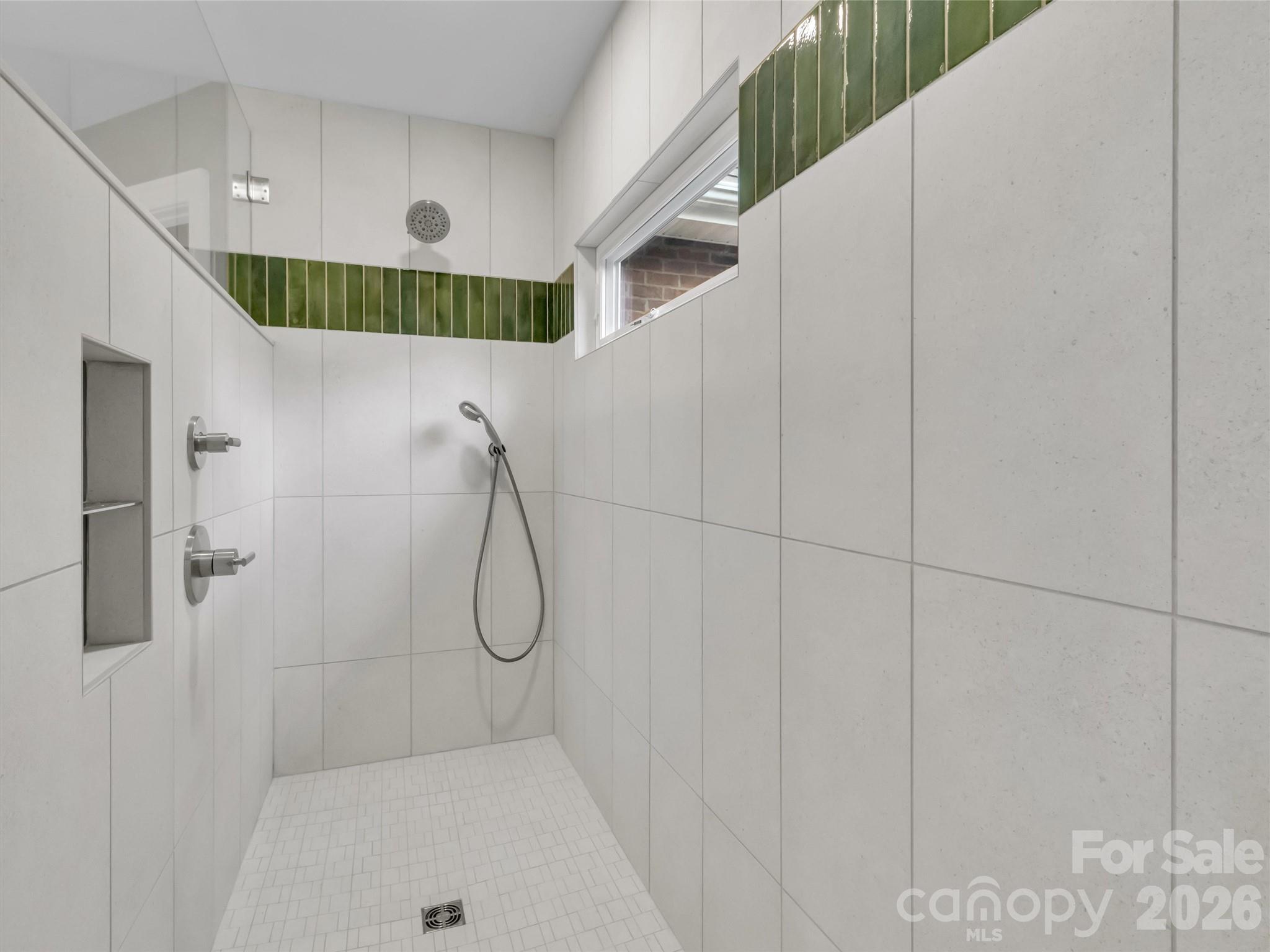 9 Hickory Ridge 8 Property Photo 19