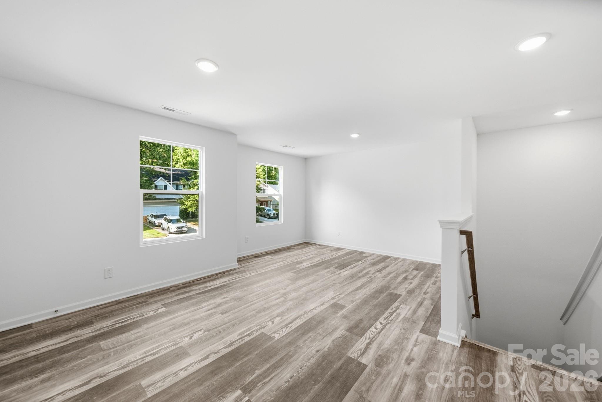 7809 E Lane Drive Property Photo 23