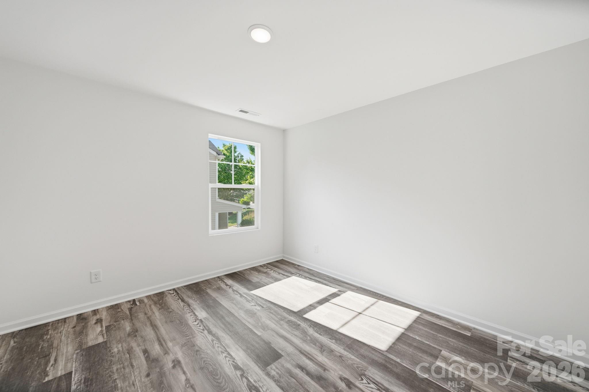 7809 E Lane Drive Property Photo 32