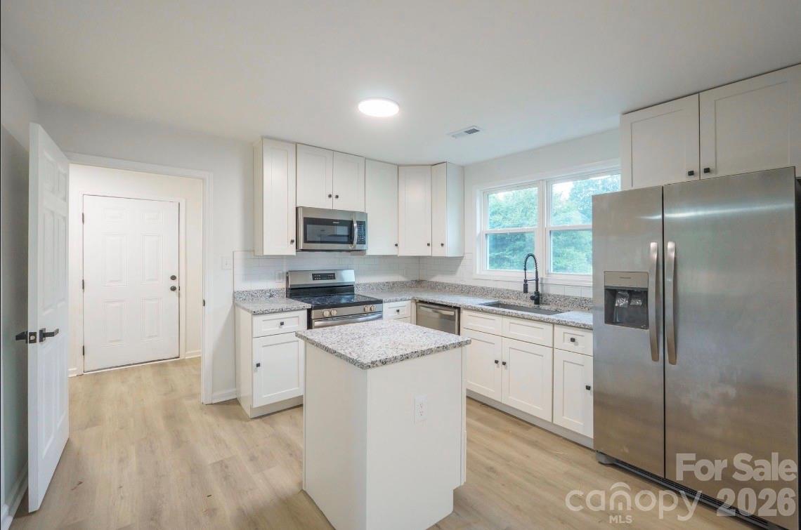 1810 E Greenbriar Road Property Photo 6