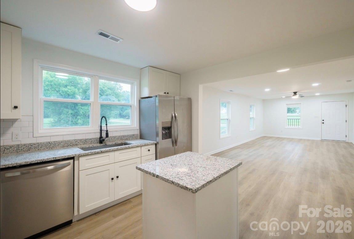 1810 E Greenbriar Road Property Photo 8