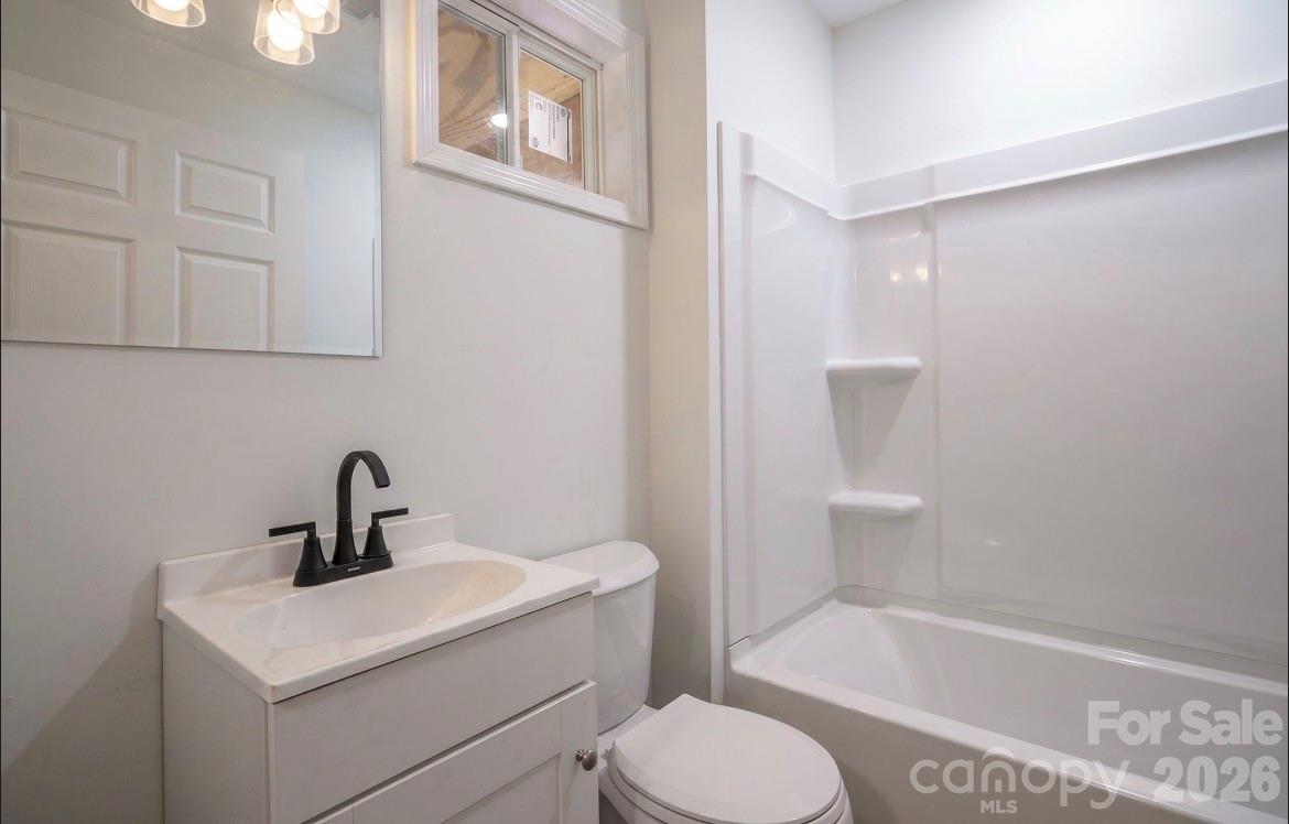 1810 E Greenbriar Road Property Photo 22