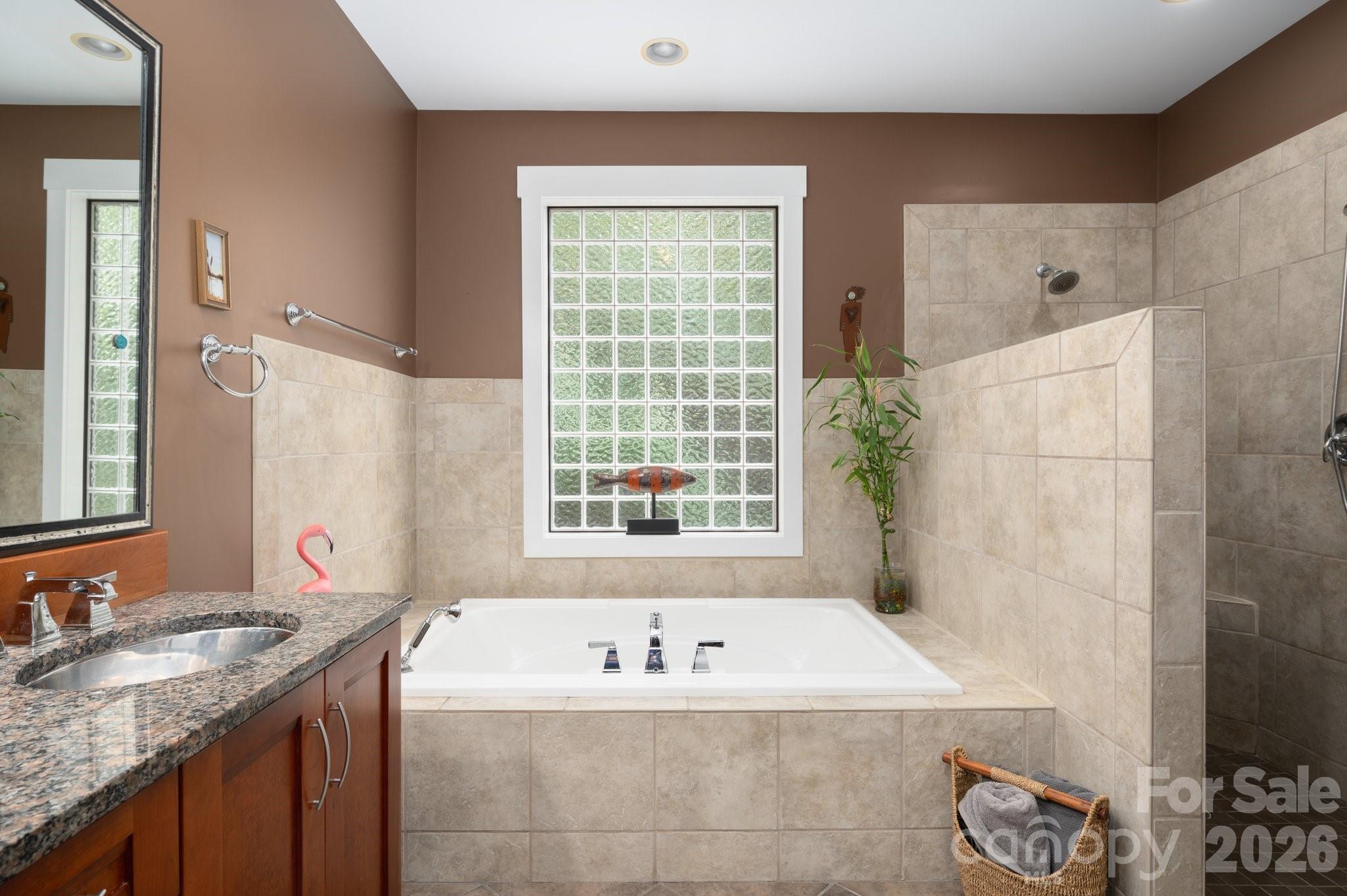 130 Black Oak Drive 0056/0057 Property Photo 20