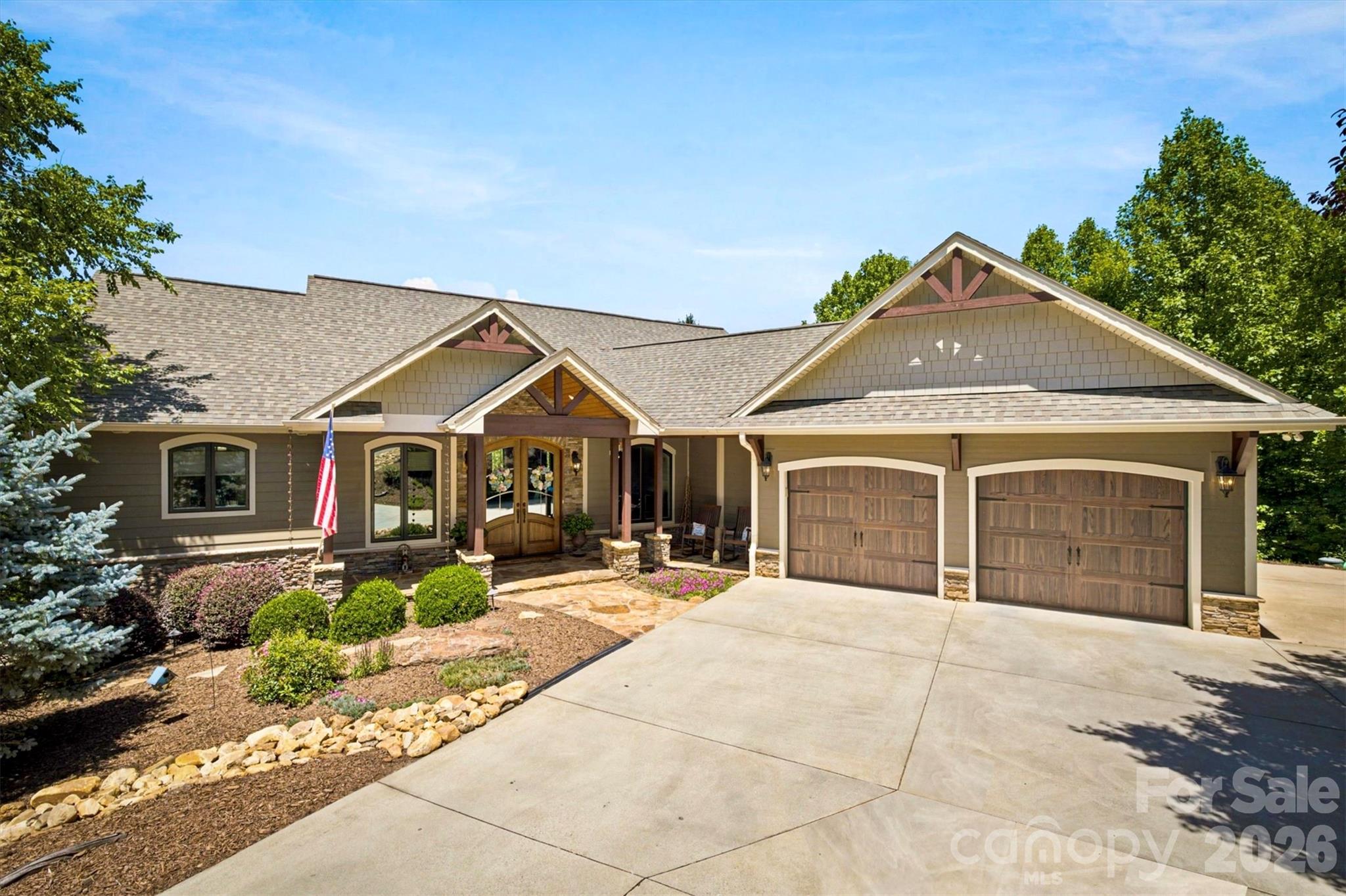 1167 Johns Ridge Parkway Property Photo 1