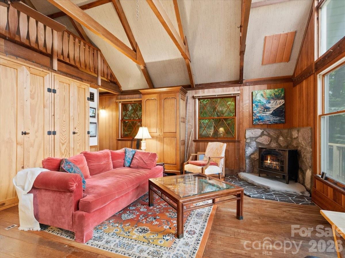 119 Fox Den Road Property Photo 26