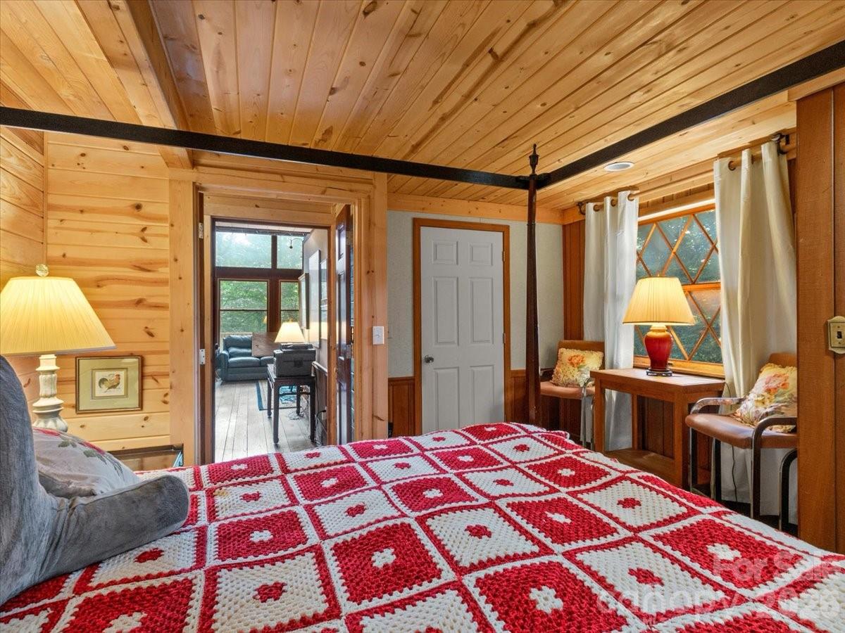 119 Fox Den Road Property Photo 32