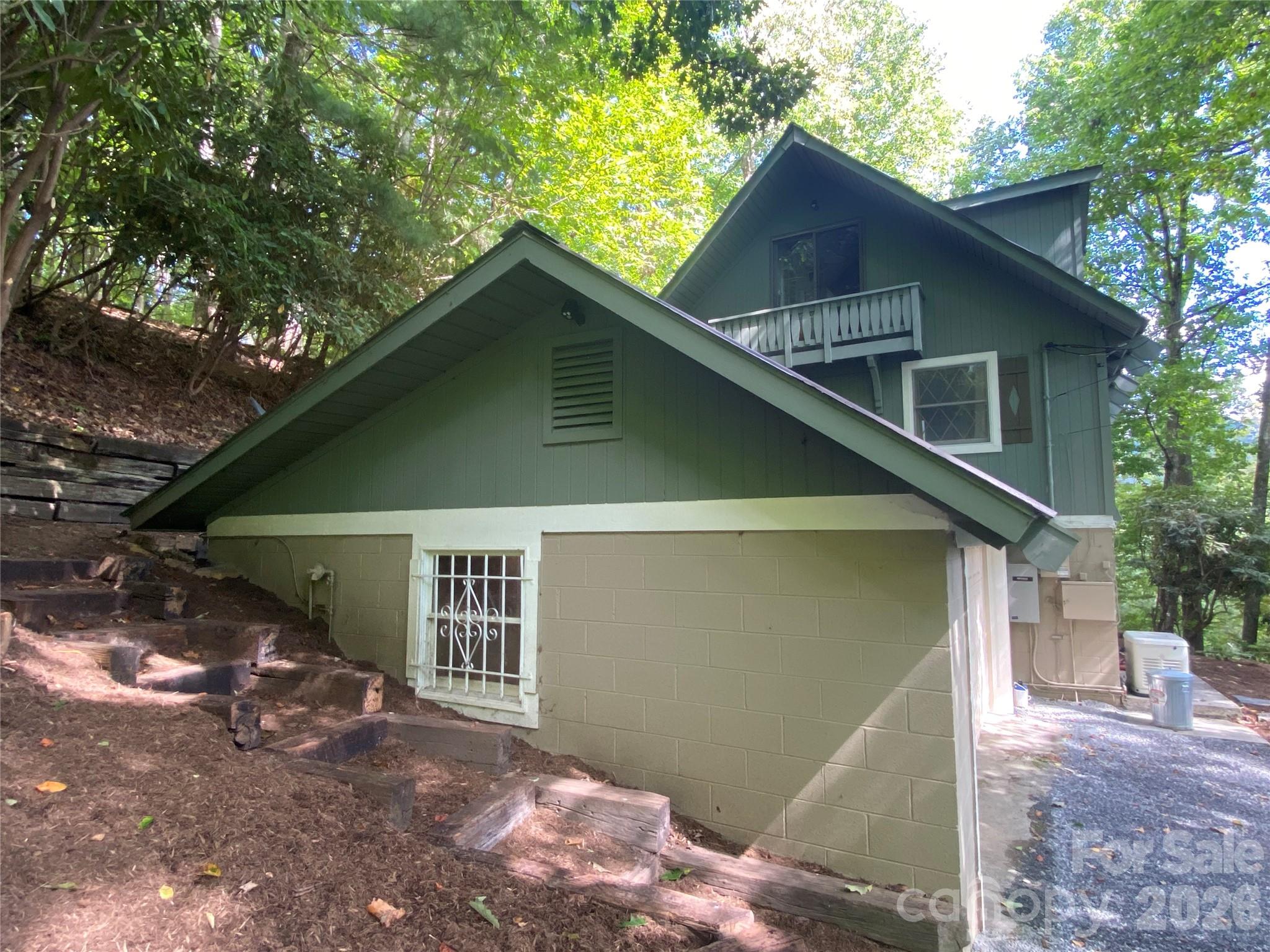 119 Fox Den Road Property Photo 40