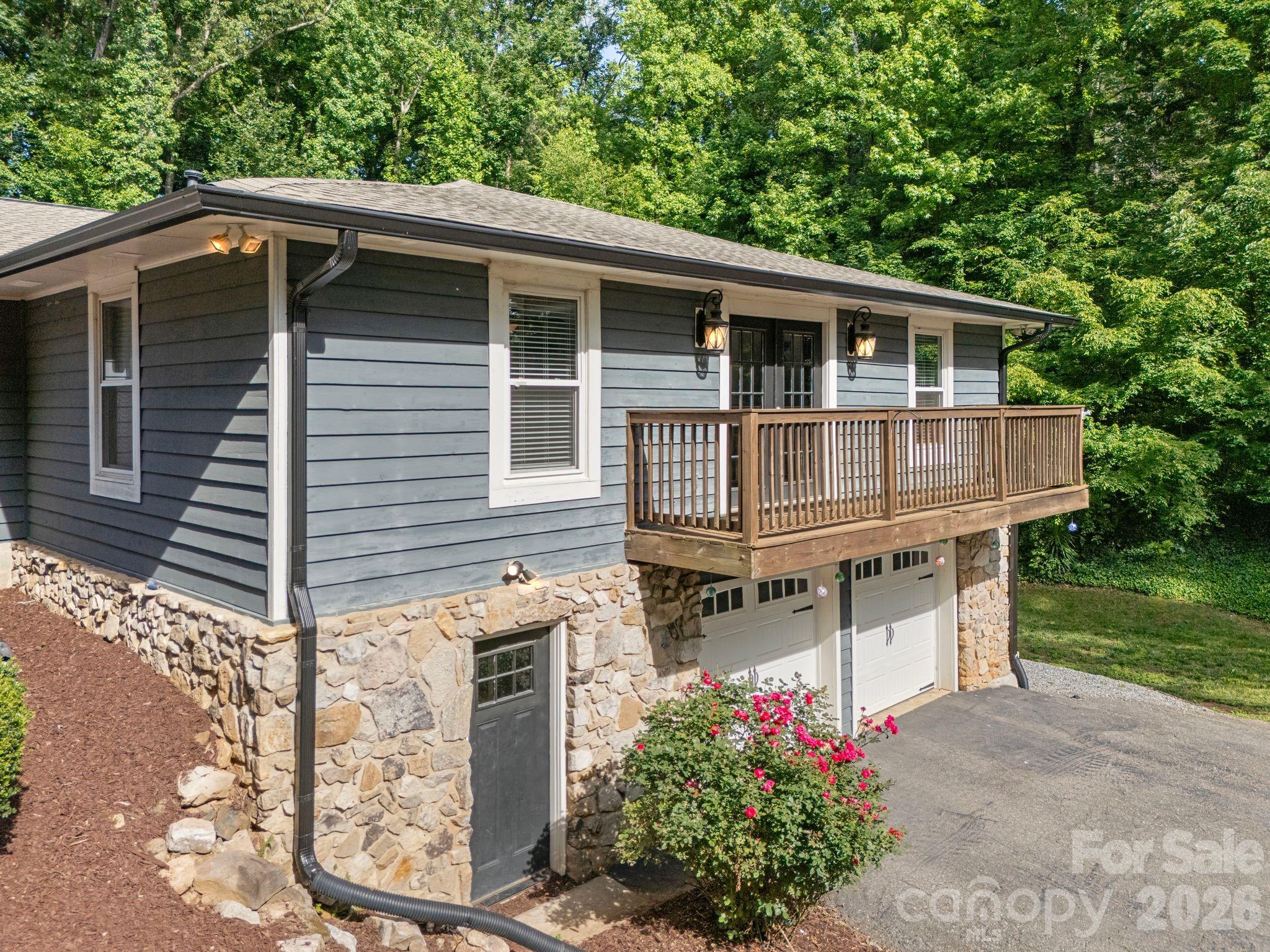 2913 Old Stage Road Property Photo 6