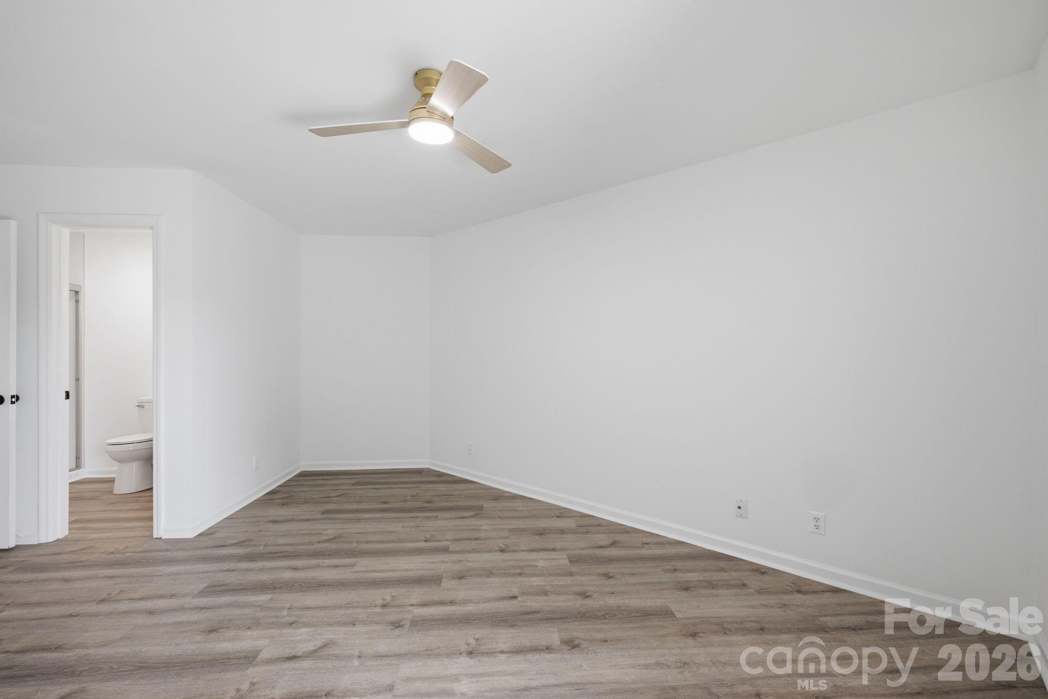 18817 Nautical Drive 105 Property Photo 18