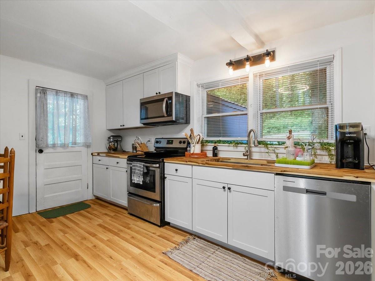 352 Jakes Branch Road Property Photo 12