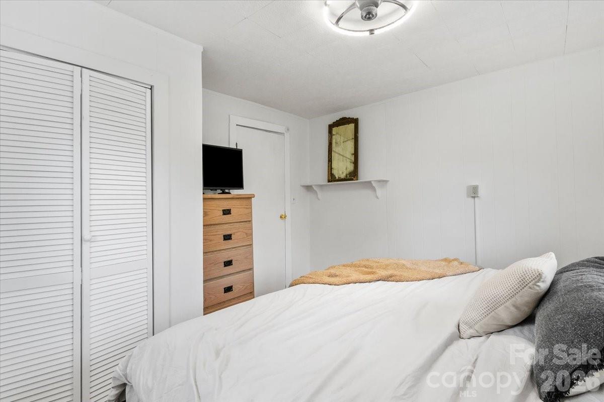 352 Jakes Branch Road Property Photo 15