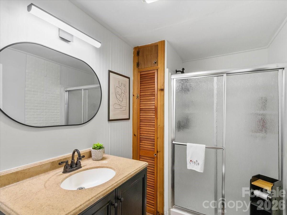 352 Jakes Branch Road Property Photo 16