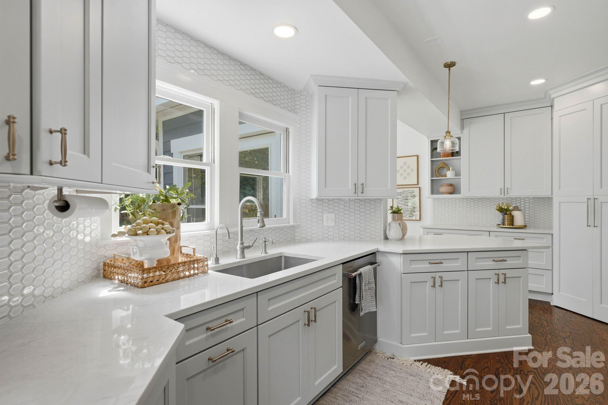 2009 Victorian Place Property Photo 13