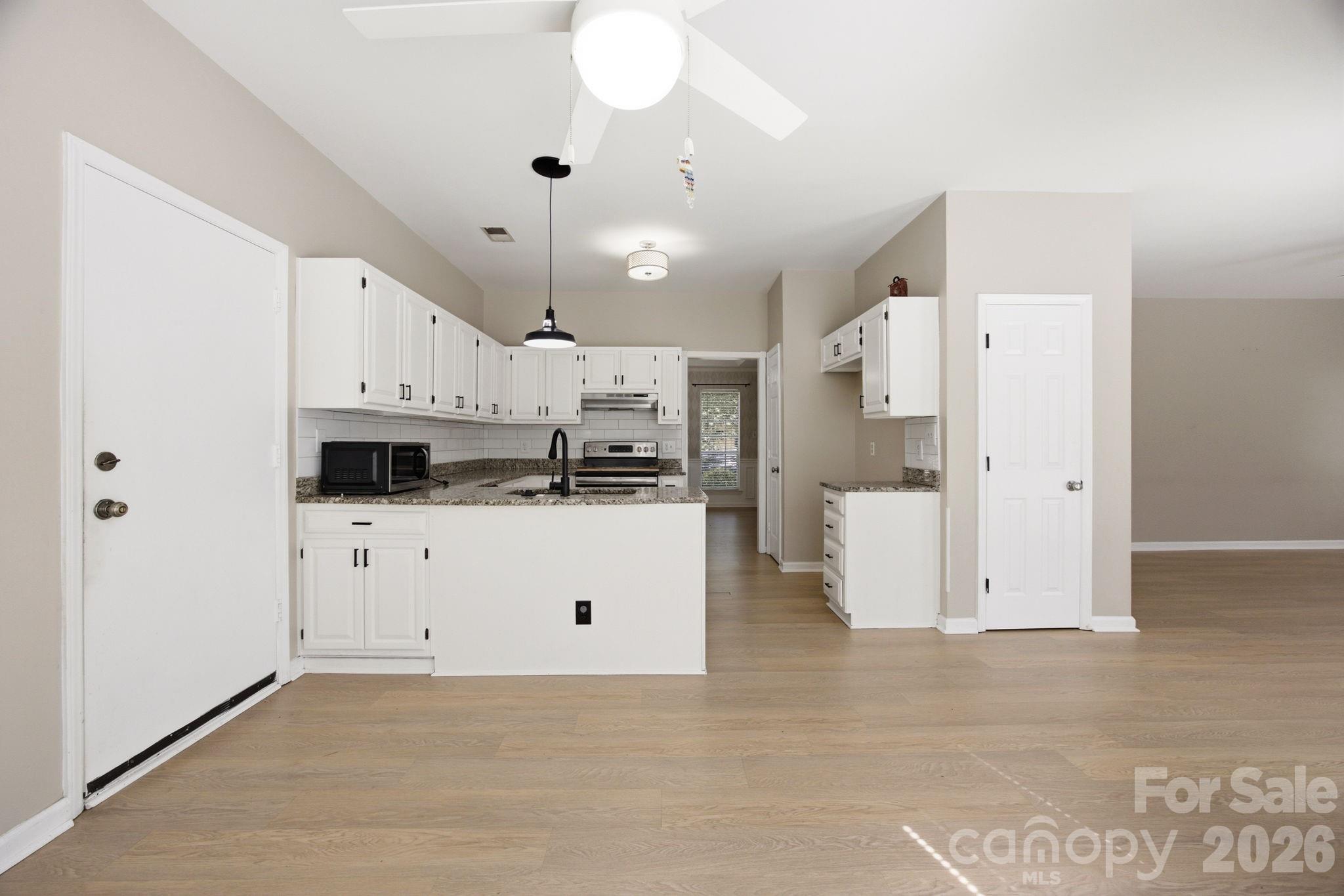 8048 Hunley Ridge Road Property Photo 9