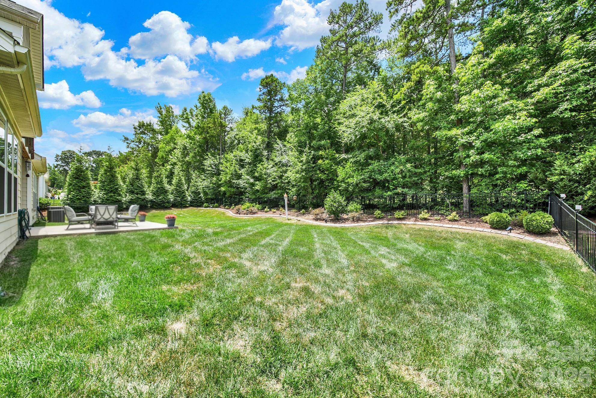 7043 Wyngate Place Property Photo 6