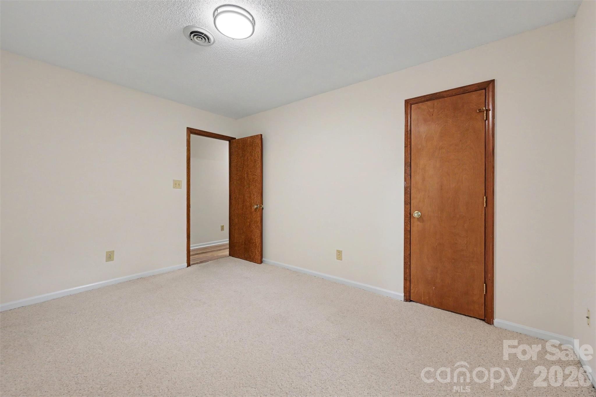 108 Jason Court Property Photo 23
