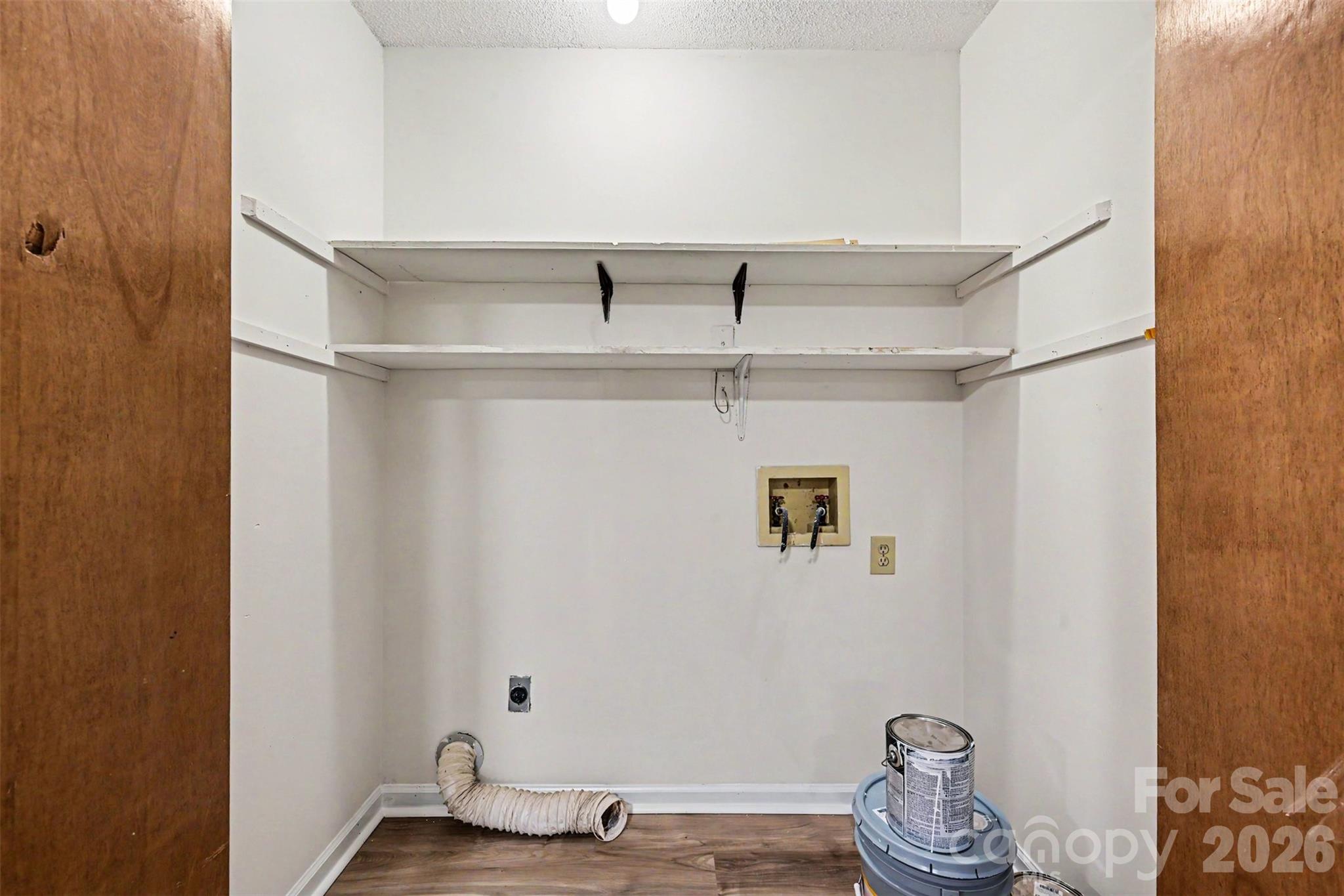 108 Jason Court Property Photo 27