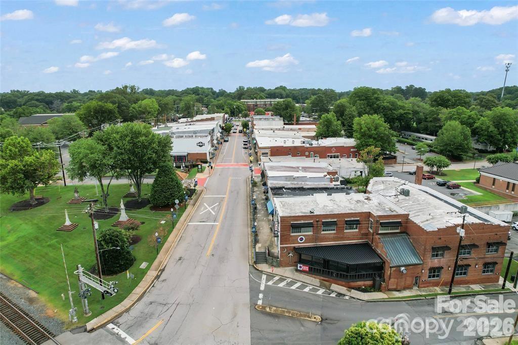 108 Jason Court Property Photo 35