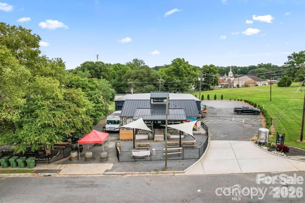 108 Jason Court Property Photo 39