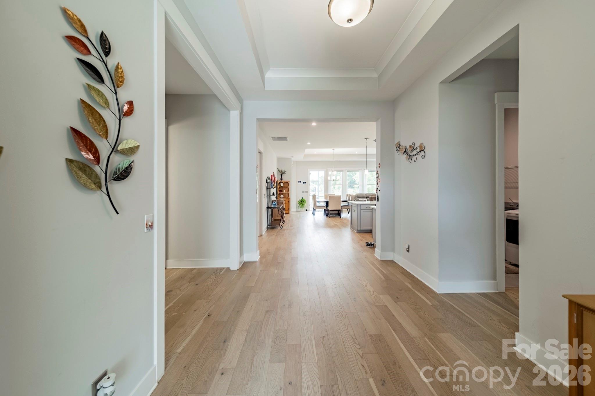 1019 Carlyle Lane Property Photo 4