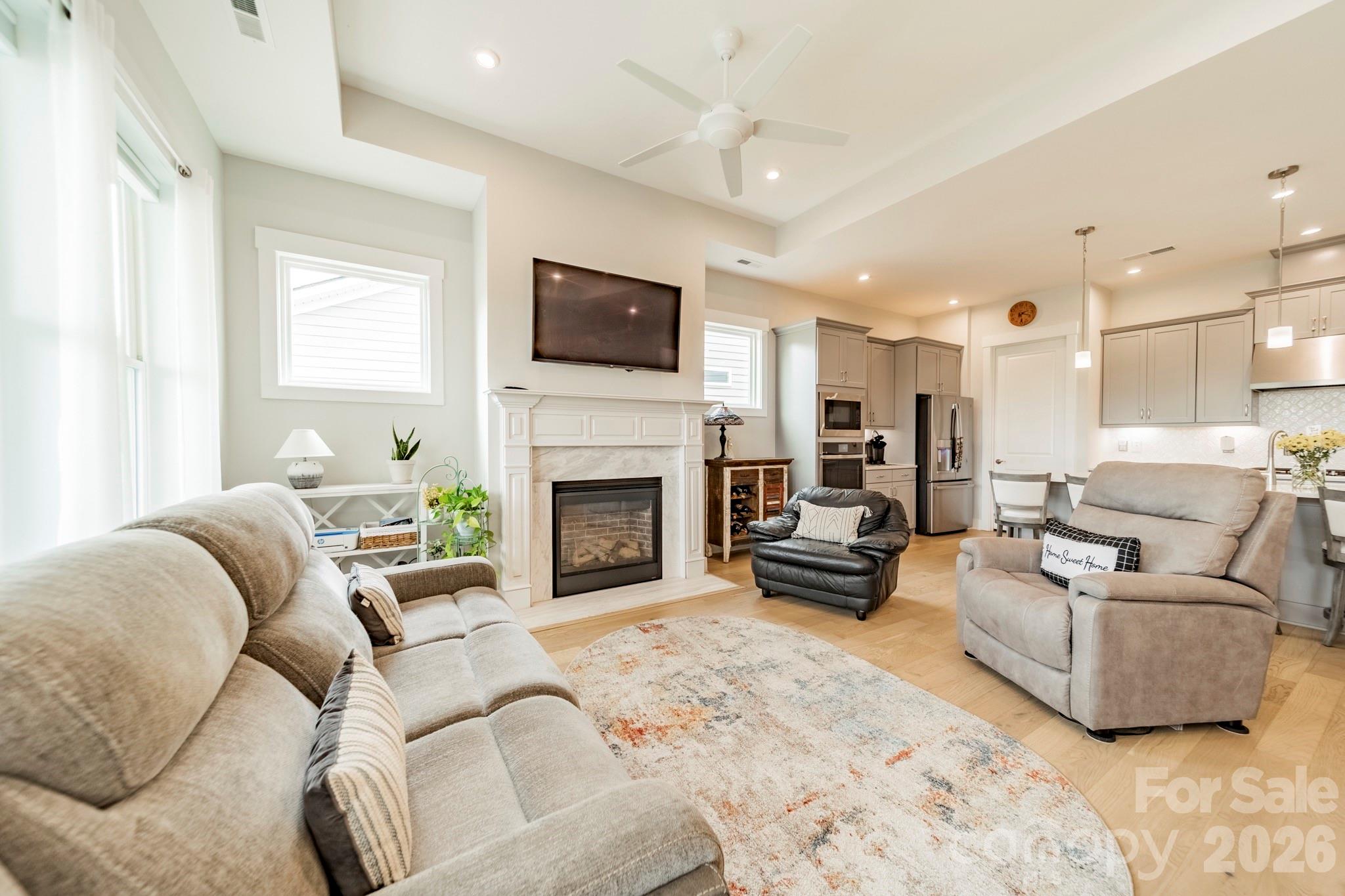1019 Carlyle Lane Property Photo 14