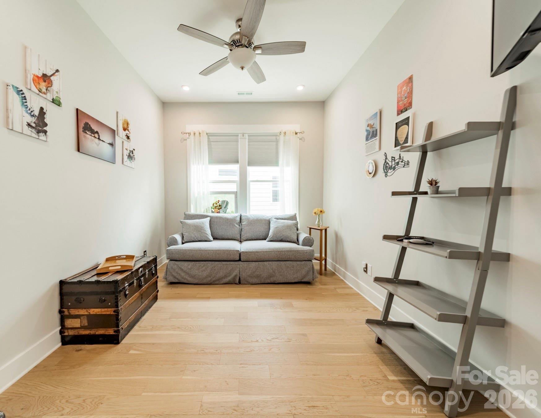 1019 Carlyle Lane Property Photo 15