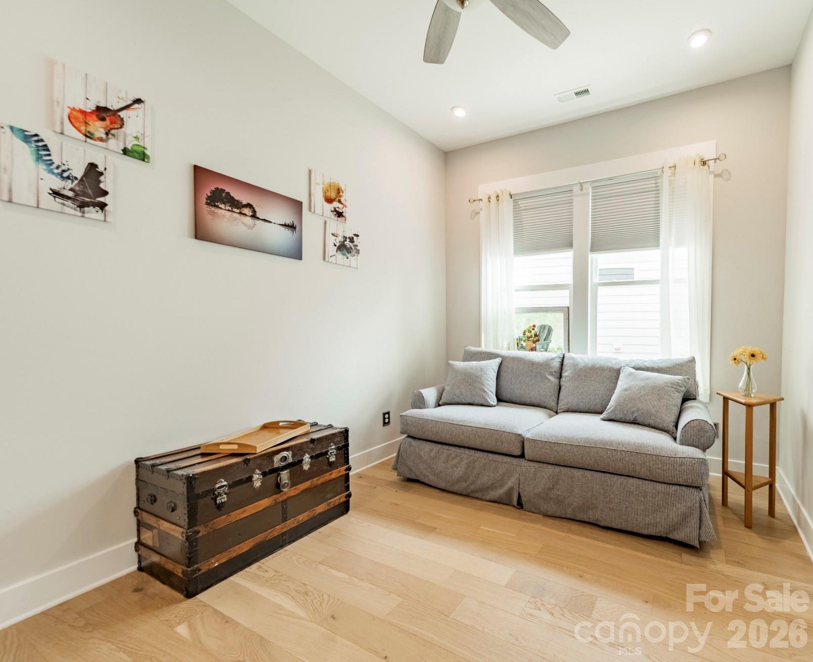 1019 Carlyle Lane Property Photo 16