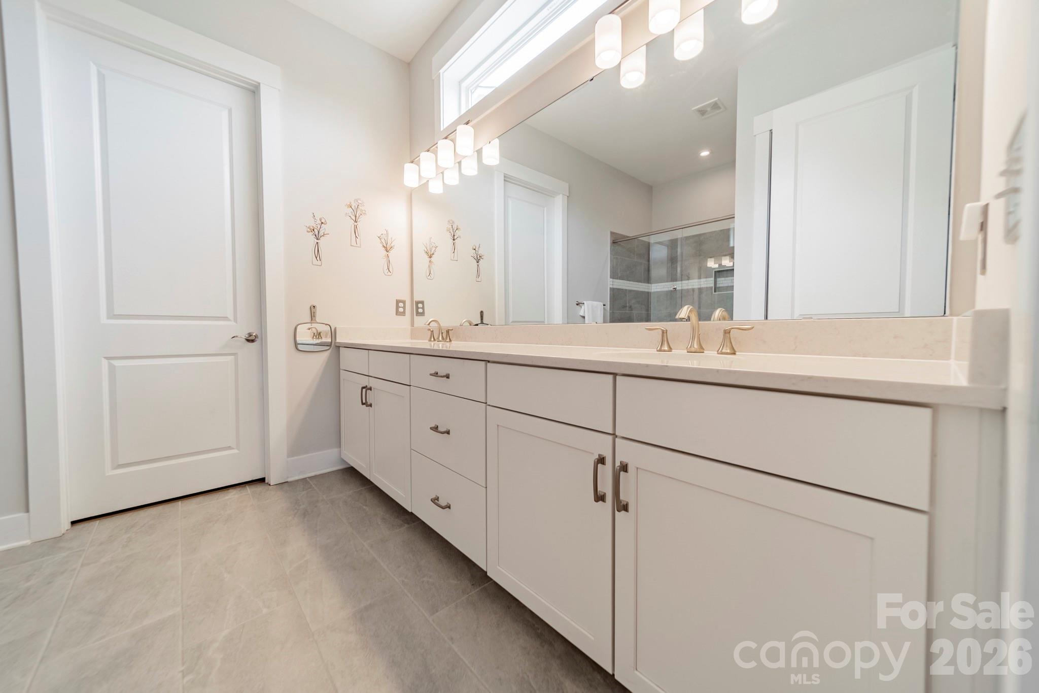 1019 Carlyle Lane Property Photo 21