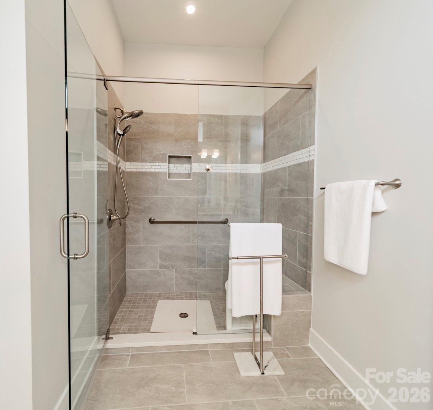1019 Carlyle Lane Property Photo 22