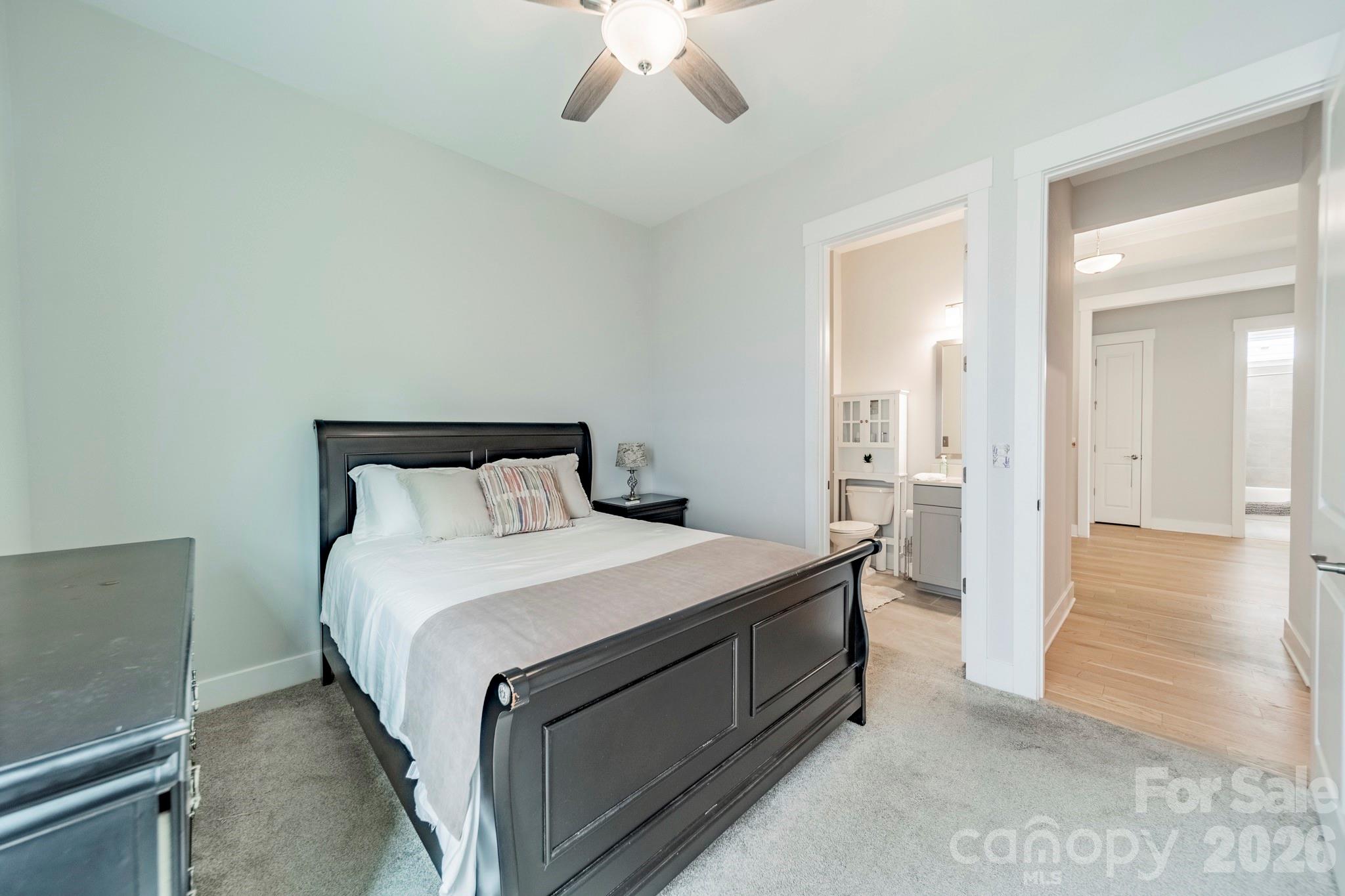 1019 Carlyle Lane Property Photo 24
