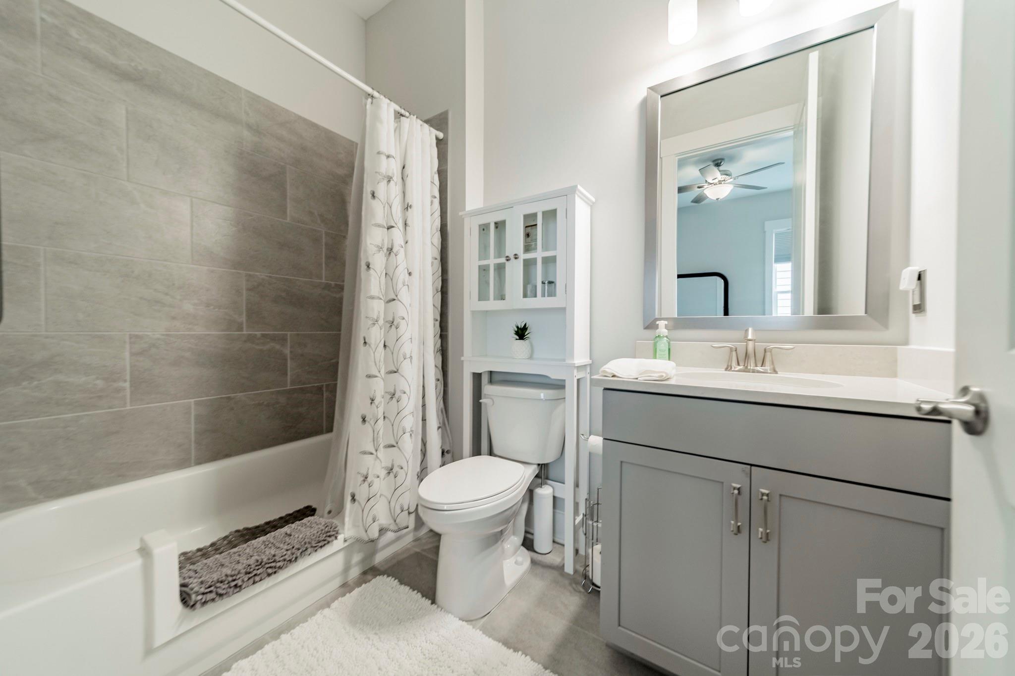 1019 Carlyle Lane Property Photo 25