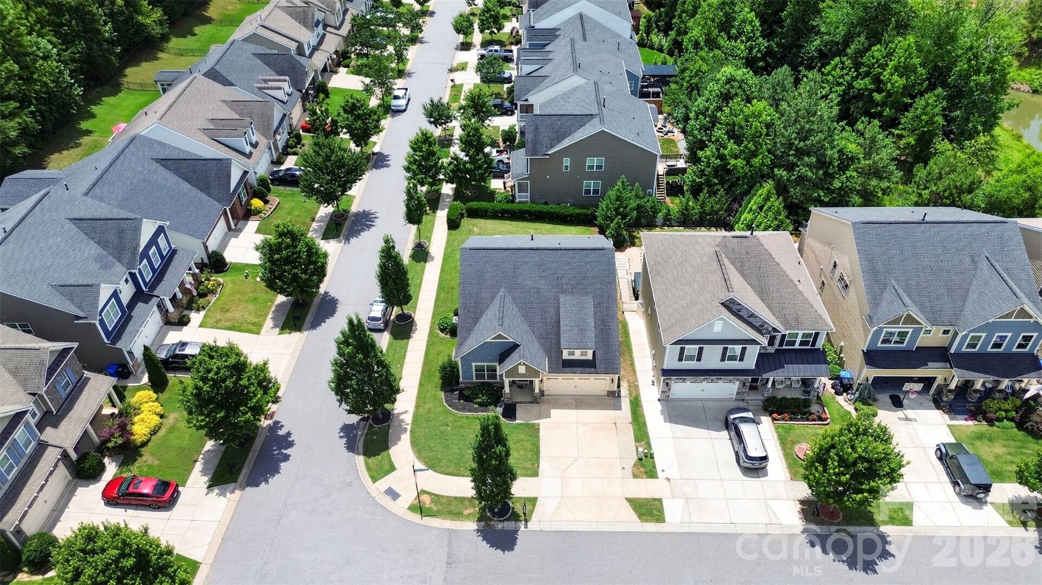 128 Creekside Crossing Lane Property Photo 40