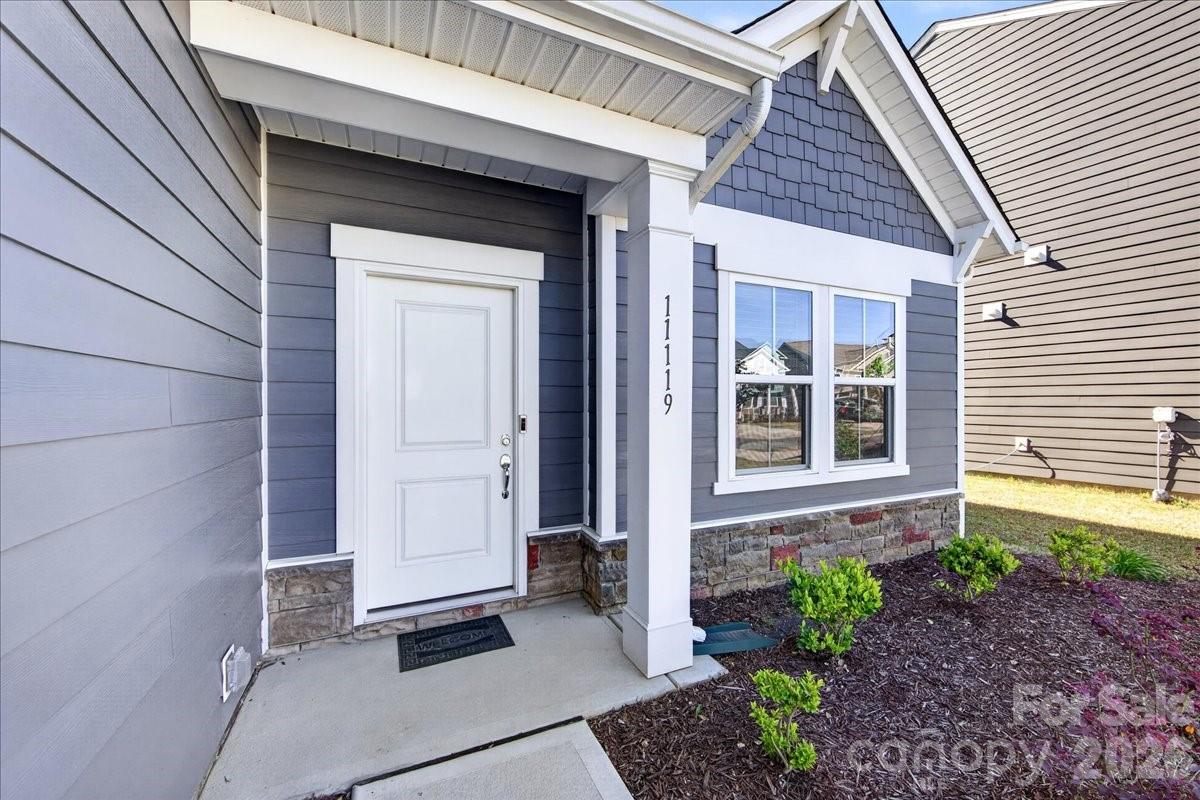 11119 Glasden Road Property Photo 3