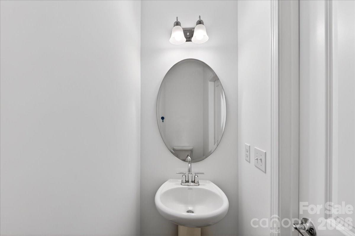 11119 Glasden Road Property Photo 26