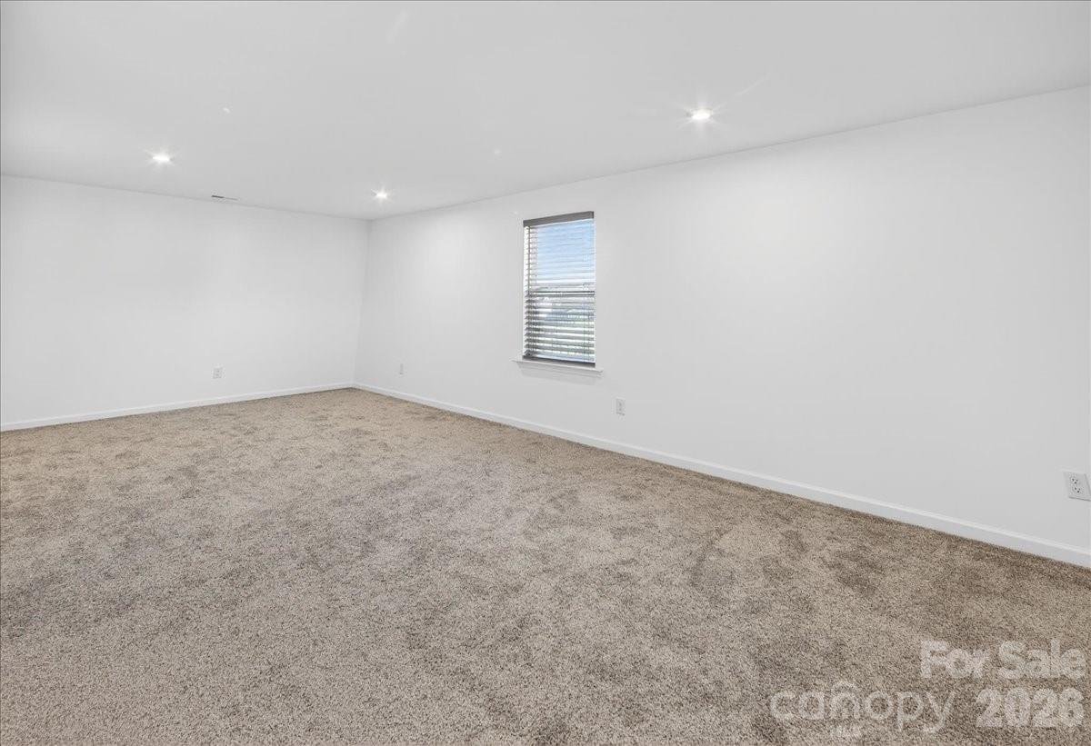 11119 Glasden Road Property Photo 30
