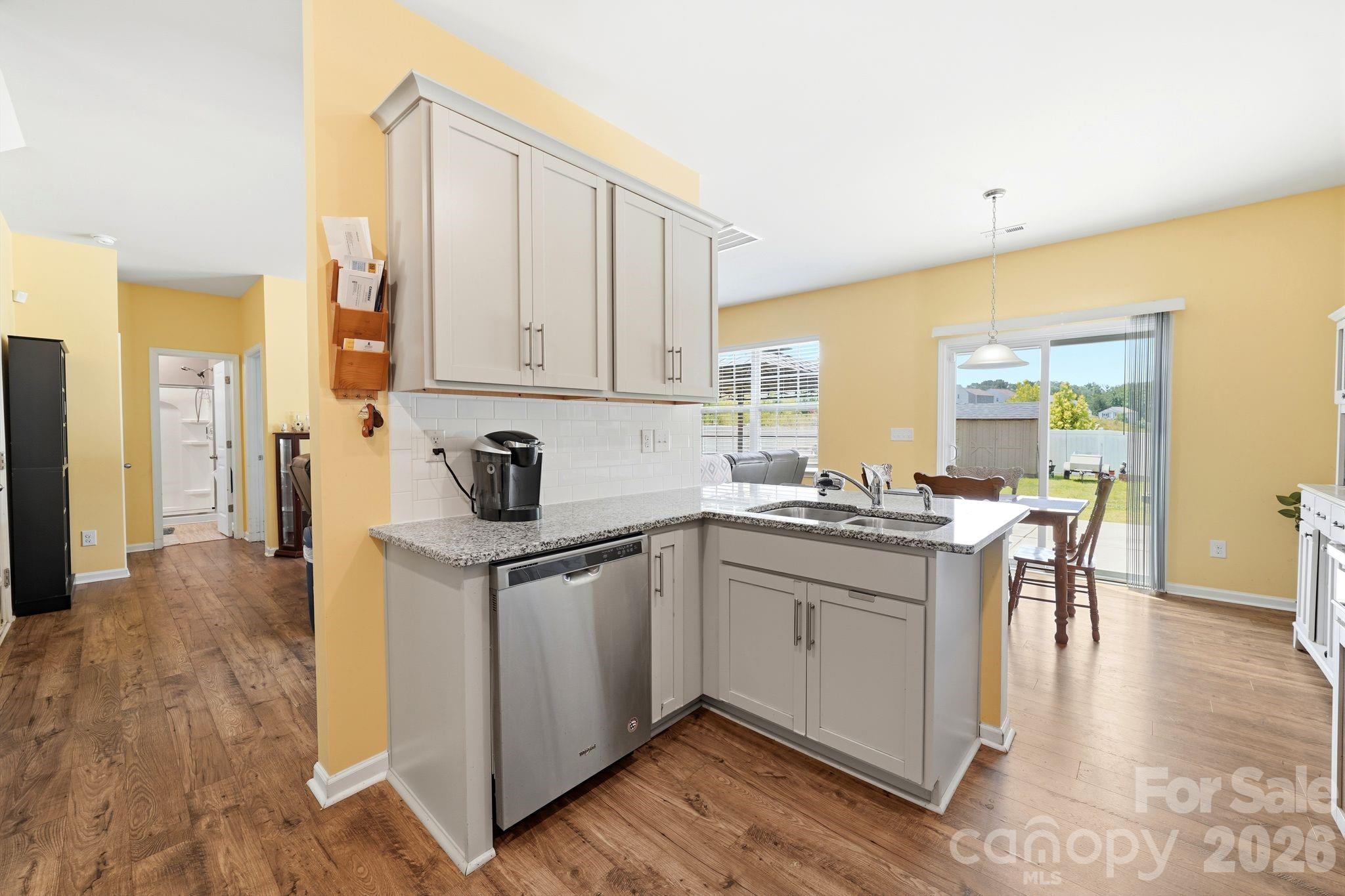 9839 Oak Barrel Lane Property Photo 5