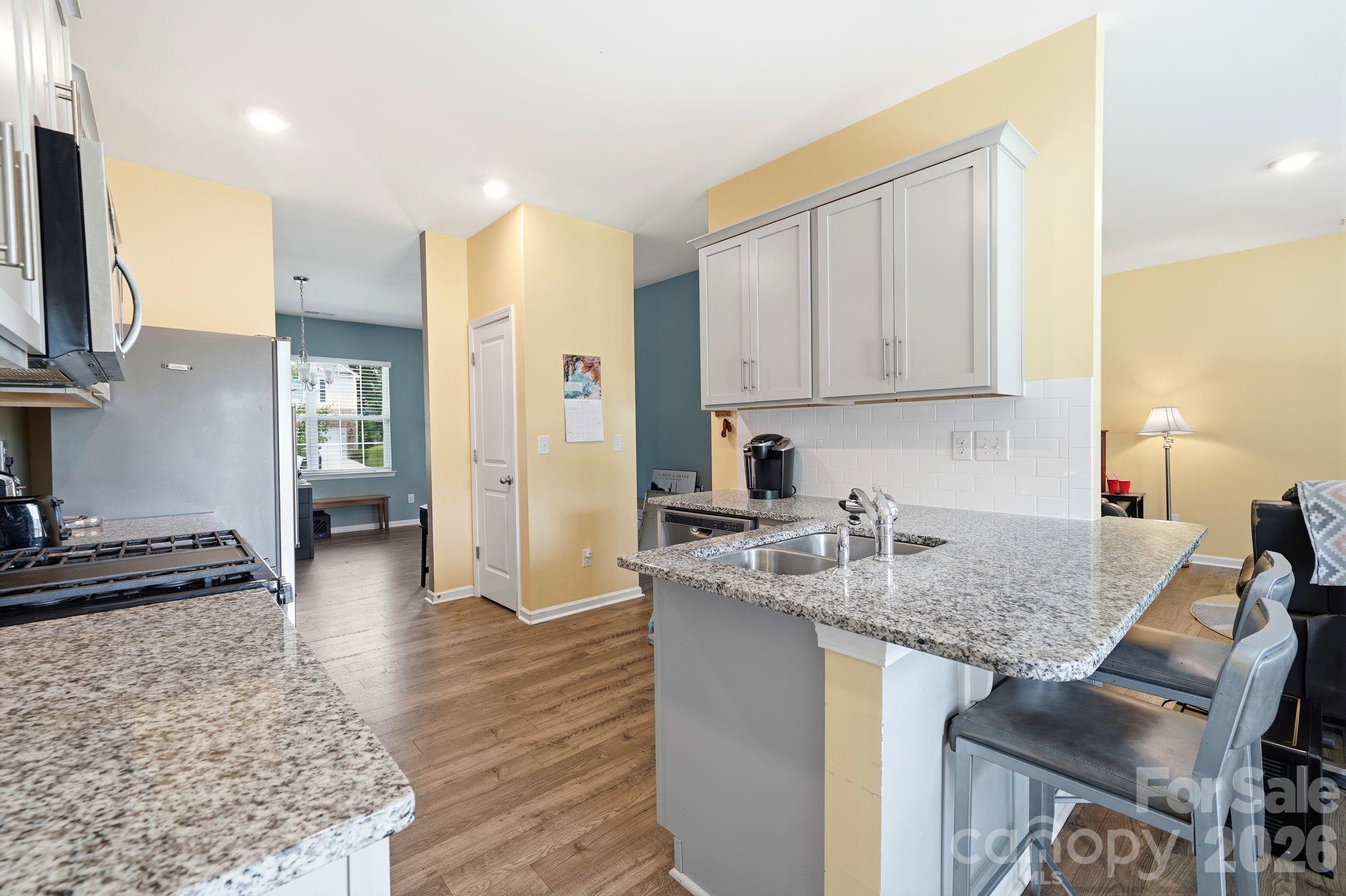 9839 Oak Barrel Lane Property Photo 7
