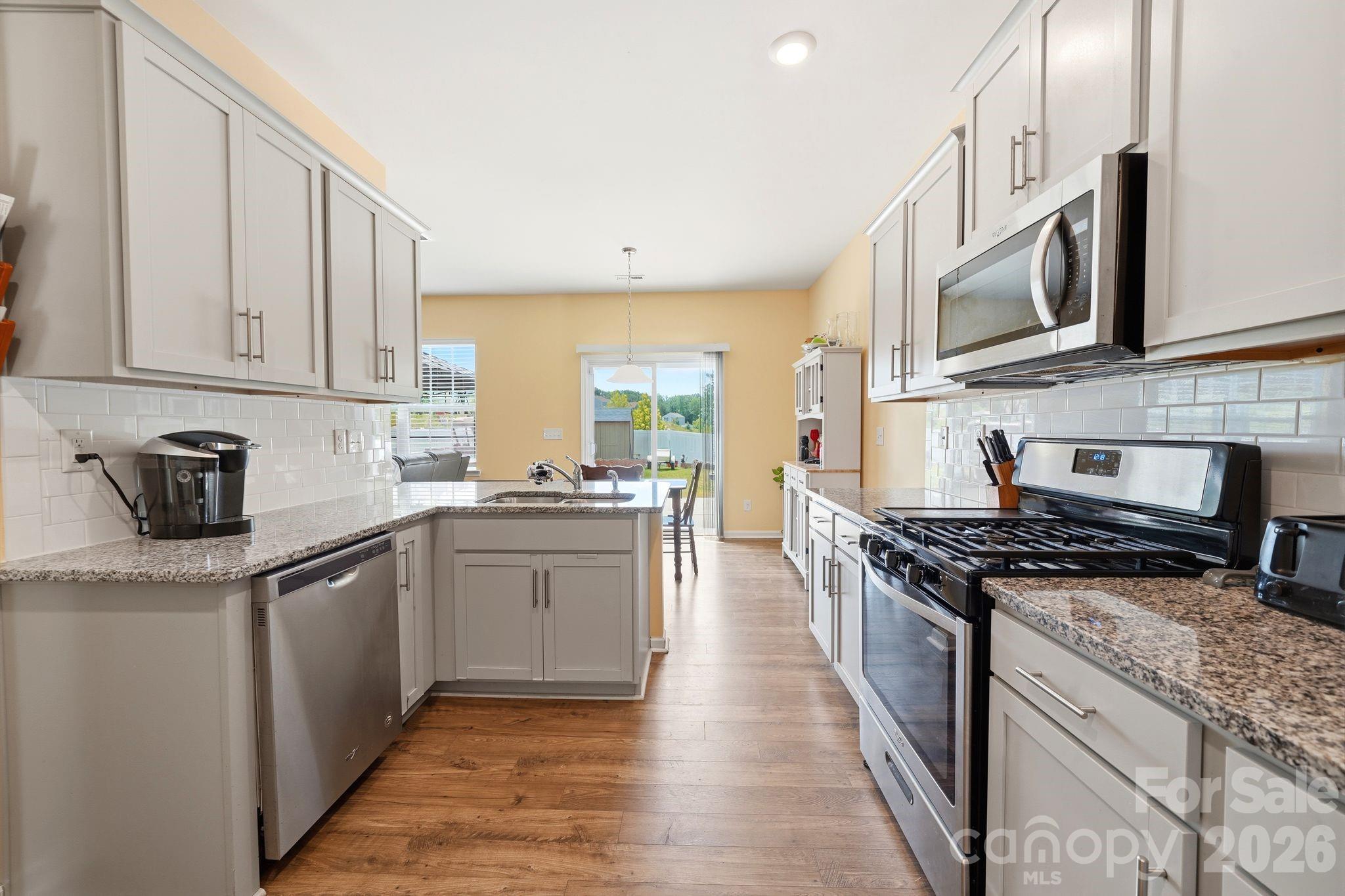 9839 Oak Barrel Lane Property Photo 8