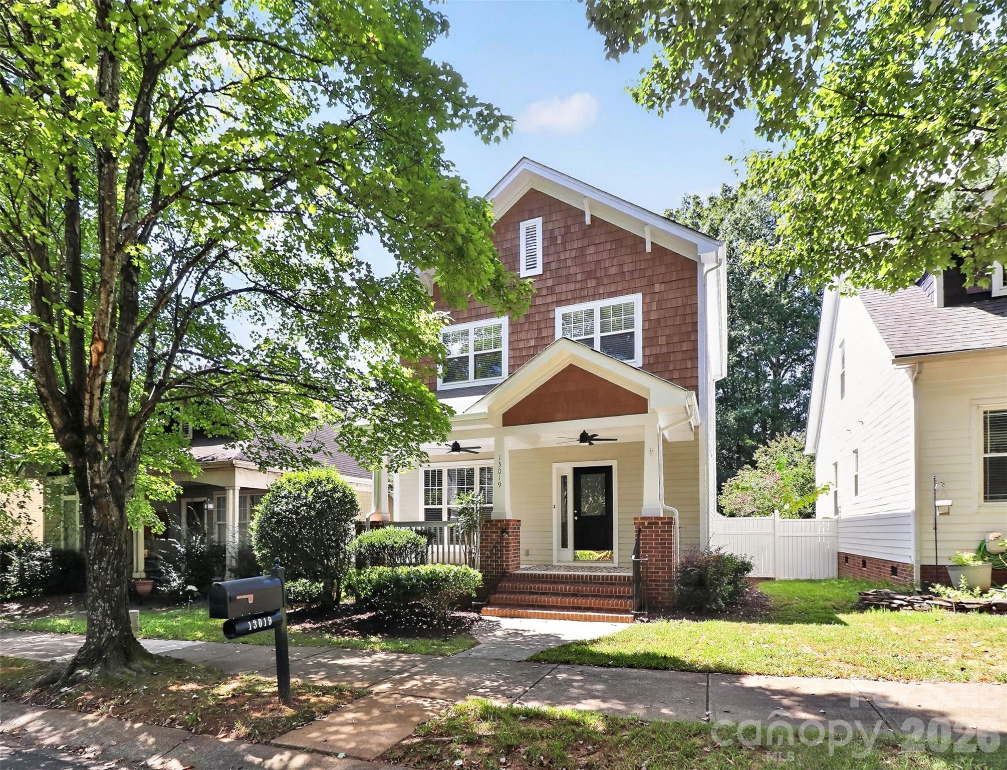 13019 West Douglas Park Drive Property Photo 4