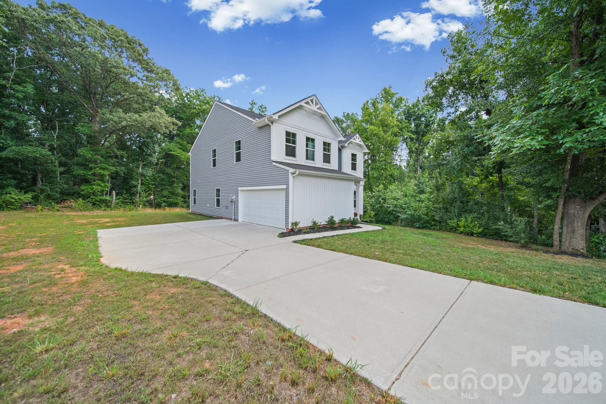 1412 Hubbard Terrace Property Photo 2