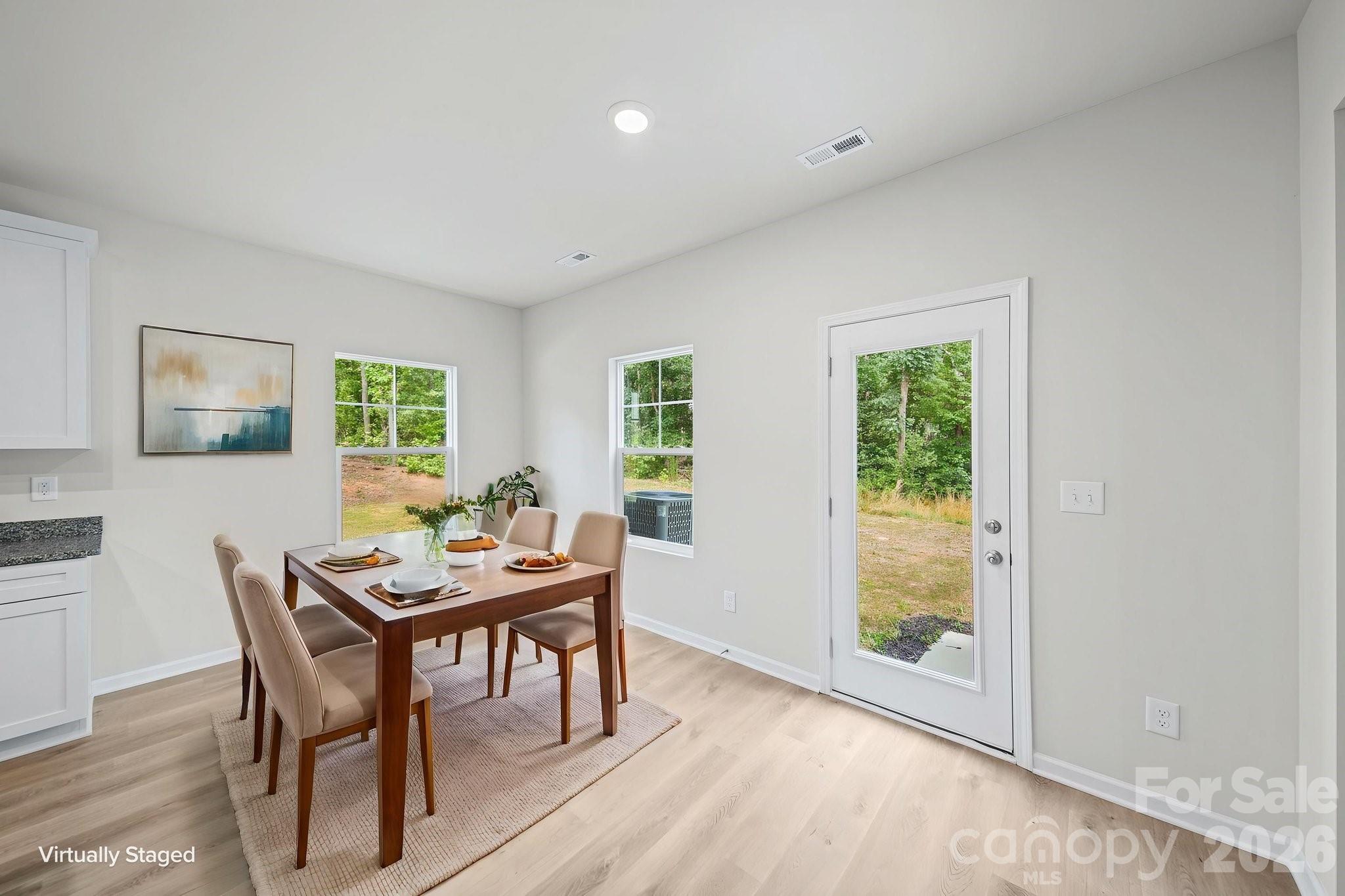 1412 Hubbard Terrace Property Photo 18
